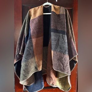 Women’s plaid sweater wrap